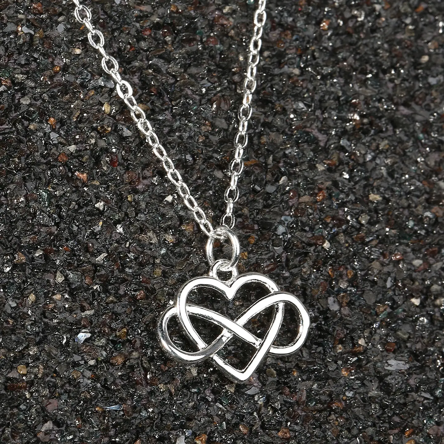 Collar Corazon Infinito Amor Plateado 3