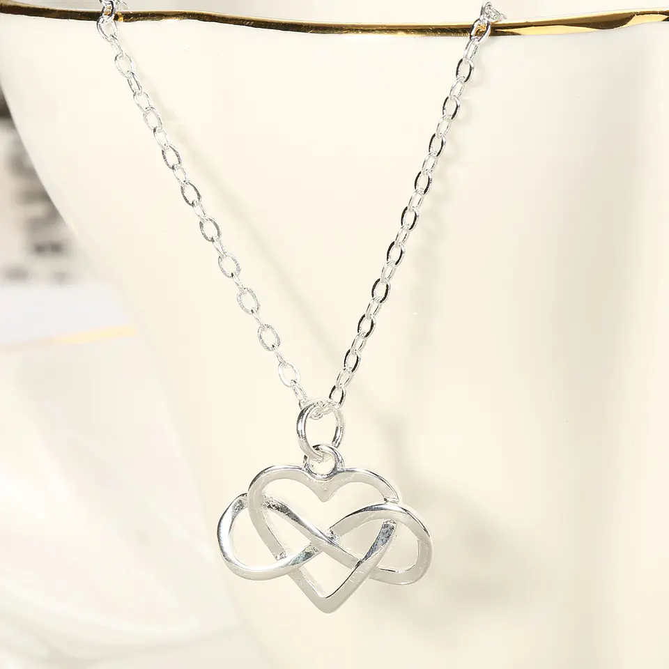 Collar Corazon Infinito Amor Plateado 4