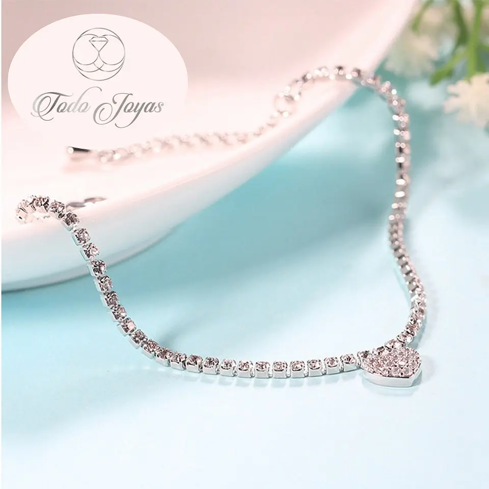 Pulsera Corazon y Circones Plateada 4