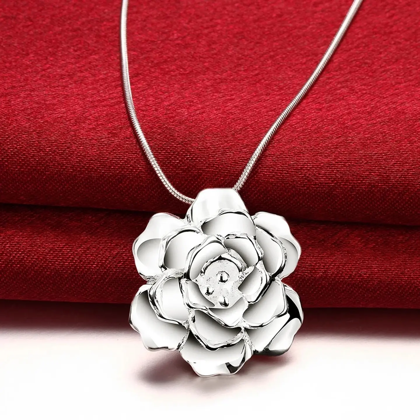 Collar Rosa Plateada 4