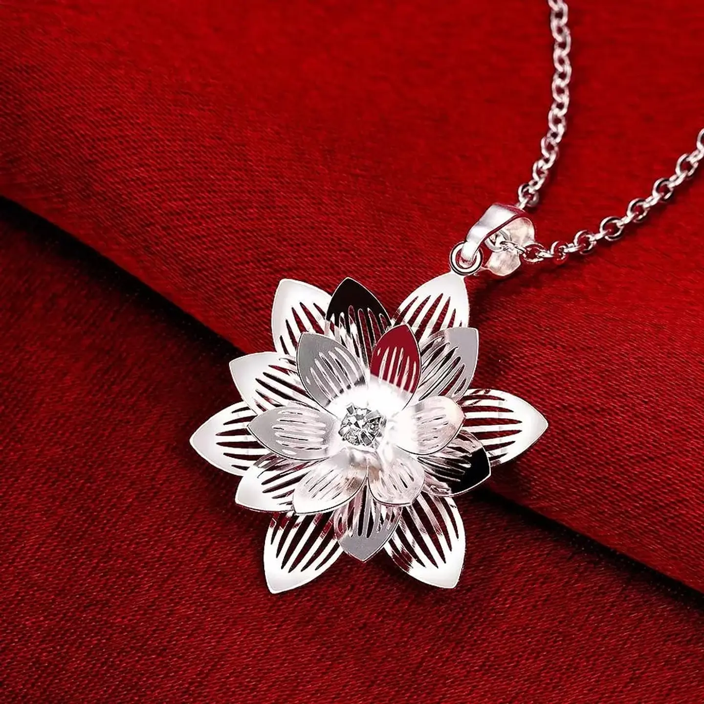 Collar Colgante Flor de Loto Plateado 5