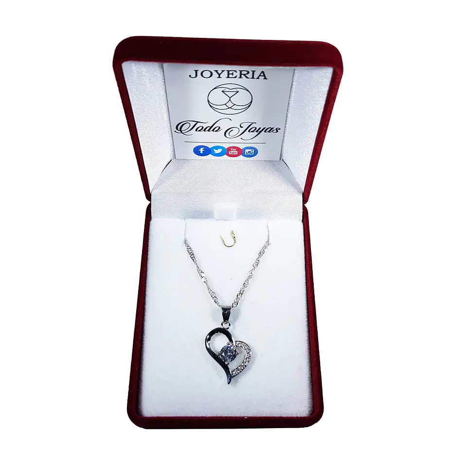 Collar Colgante Corazon con Circones Plateado 2