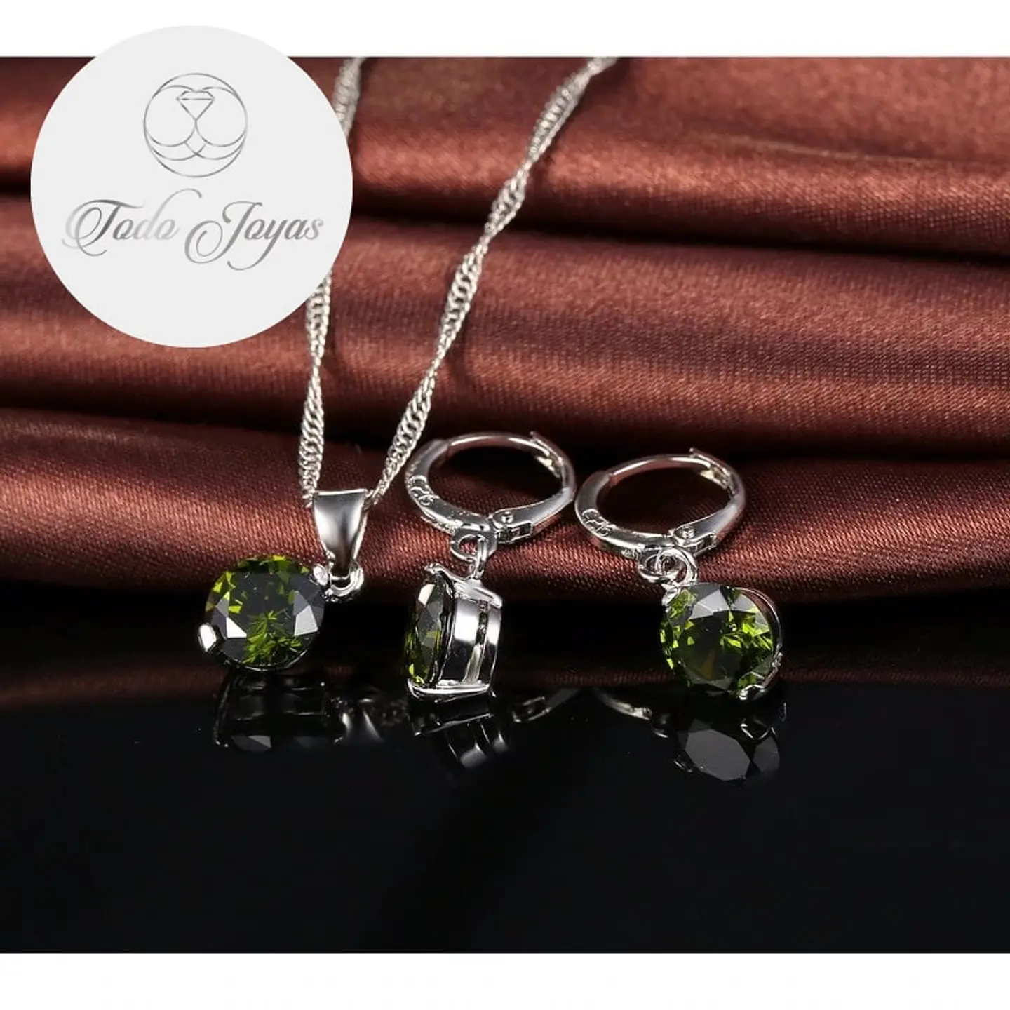 Conjunto Cristal Circulo Verde Plateado 2