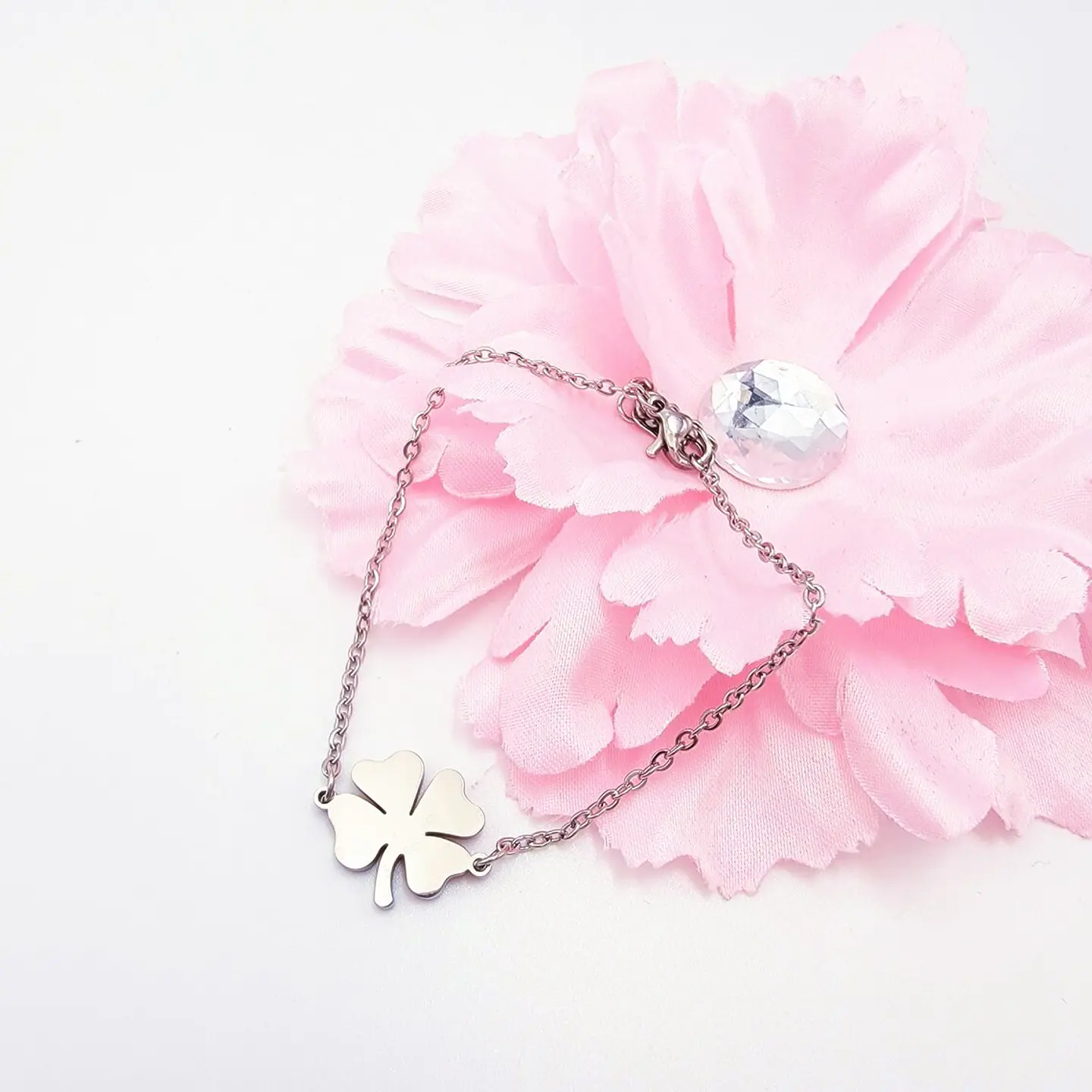 Pulsera Trebol de La Suerte Plateada Acero 3