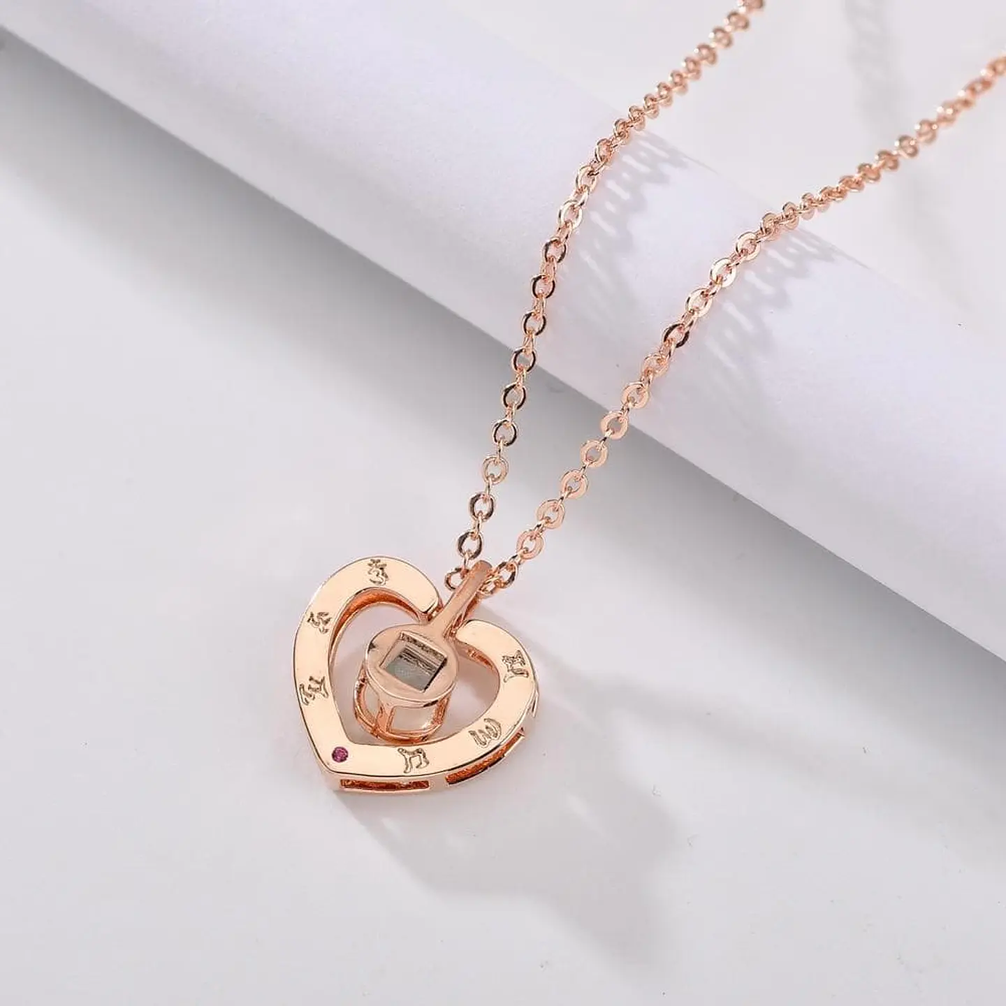Collar Corazon Te Amo en 100 Idiomas Dorado 5
