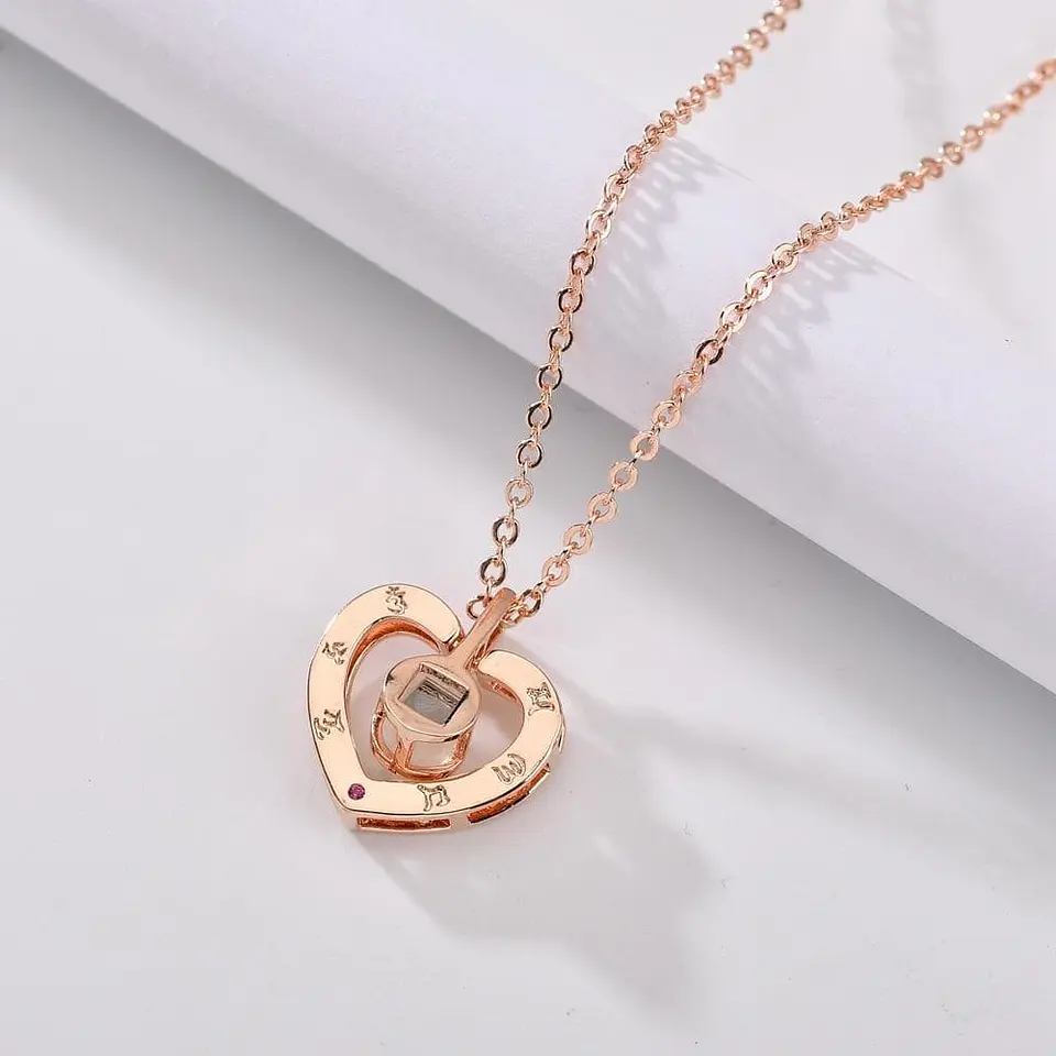 Collar Corazon Te Amo en 100 Idiomas Dorado 5