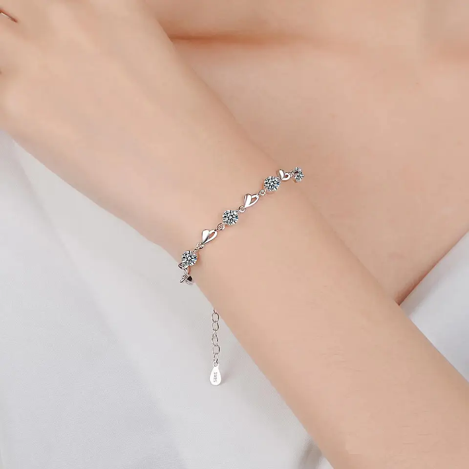 Pulsera Corazones y Circones Plateada 4