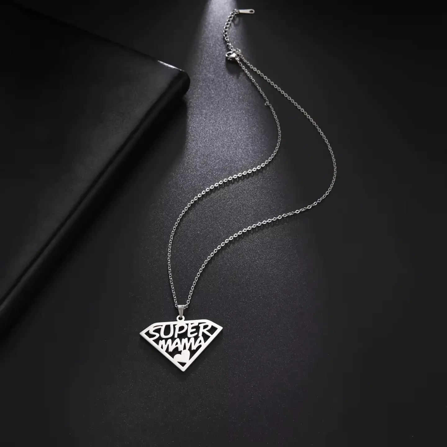 Collar Super Mama Acero Plateado 5