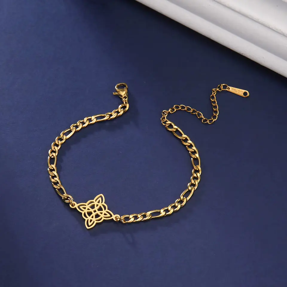 Pulsera Nudo de Bruja Celta Figaro Dorada Acero 3
