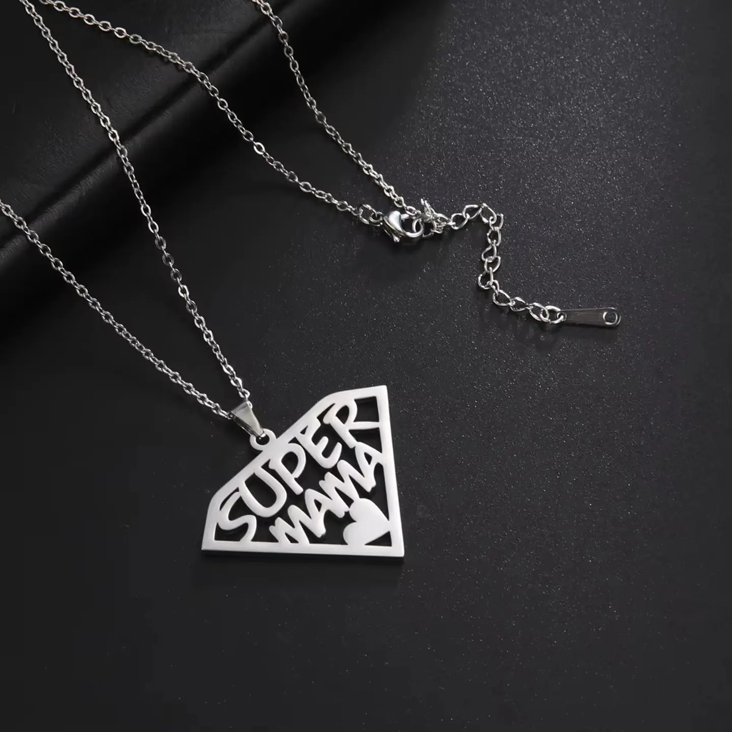 Collar Super Mama Acero Plateado 9