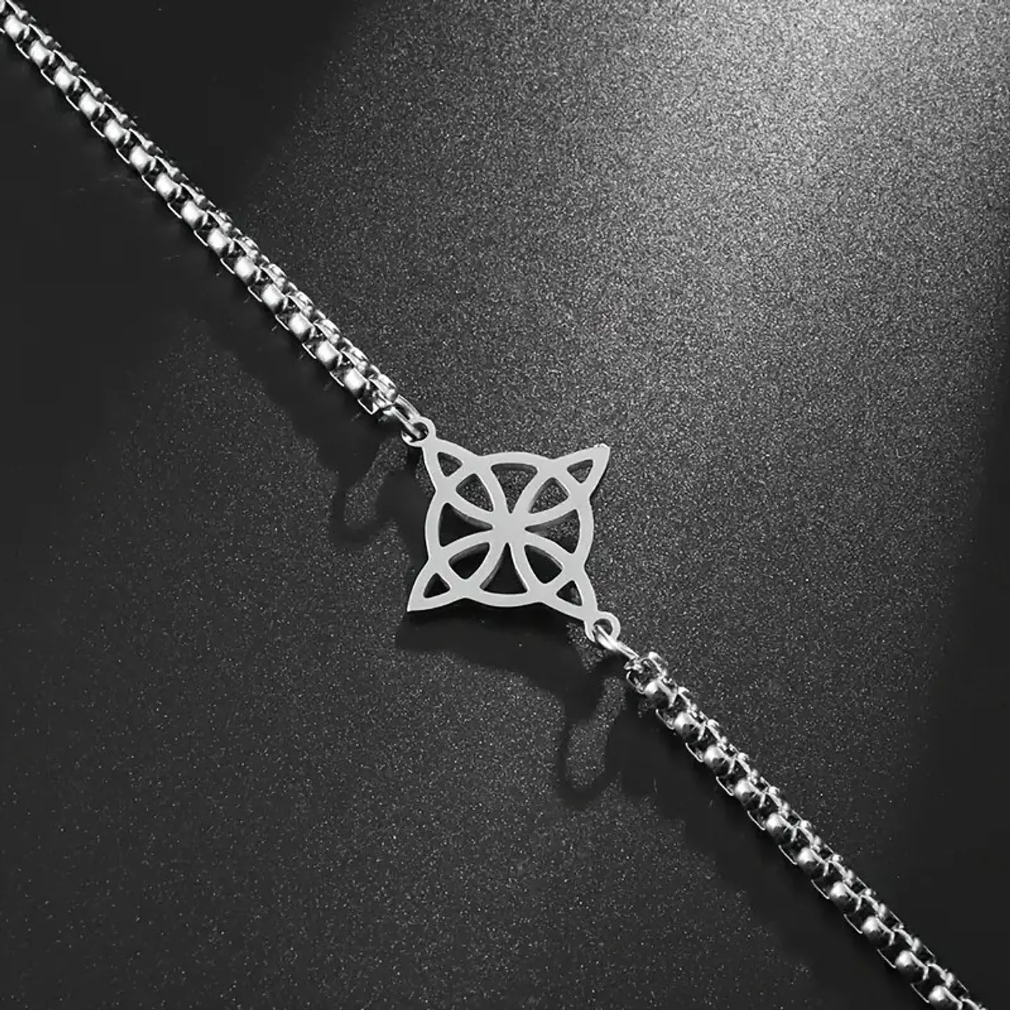 Pulsera Nudo de Bruja Celta Plateada Acero MD1125 7