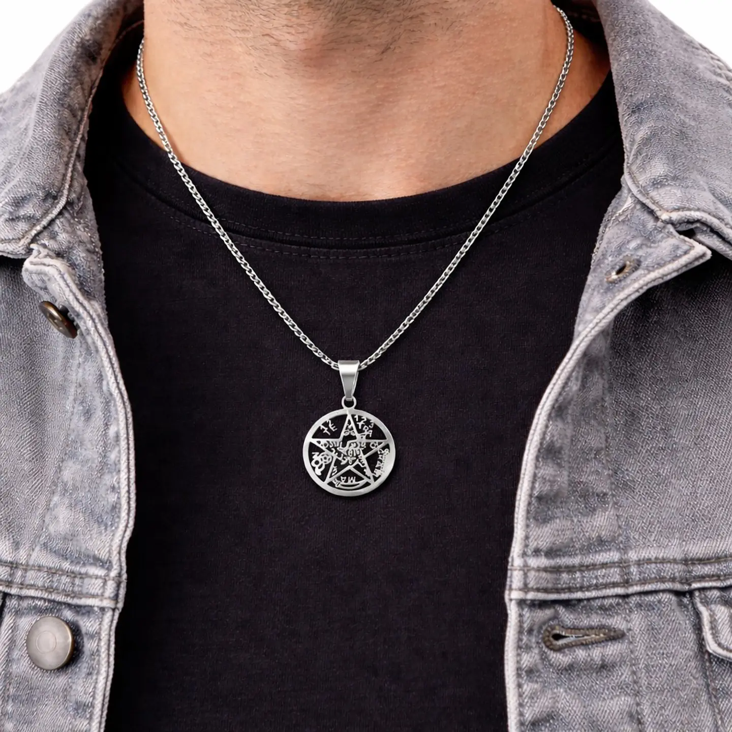 Collar Tetragrammaton Pentágono 27mm Cadena 60cm Acero 3