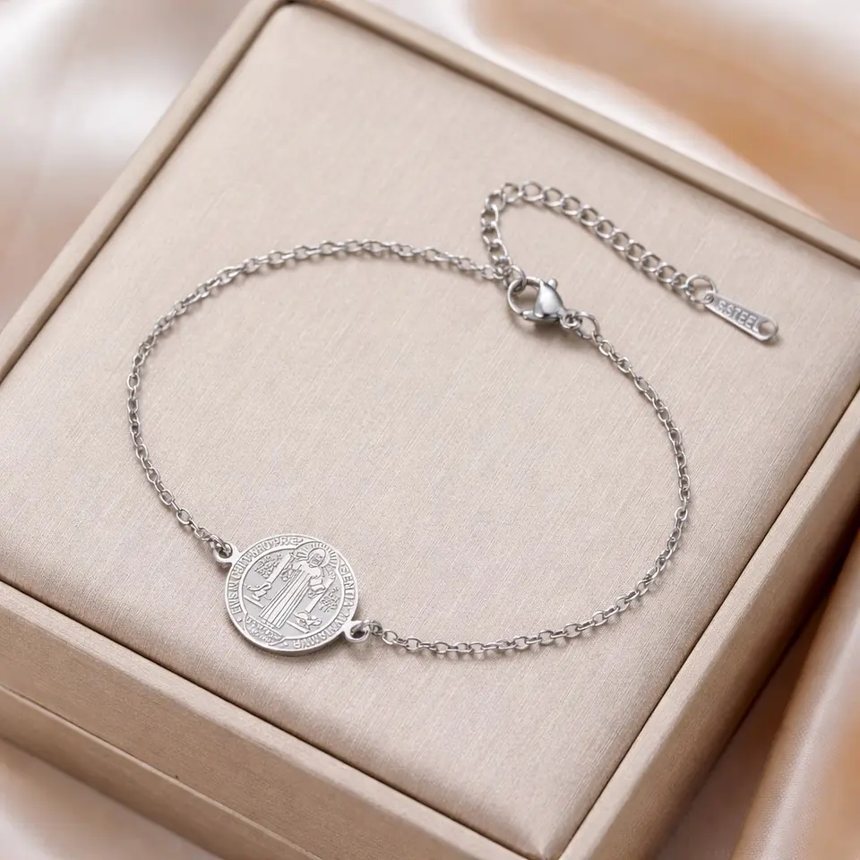 Pulsera Medalla San Benito Acero Plateada 5
