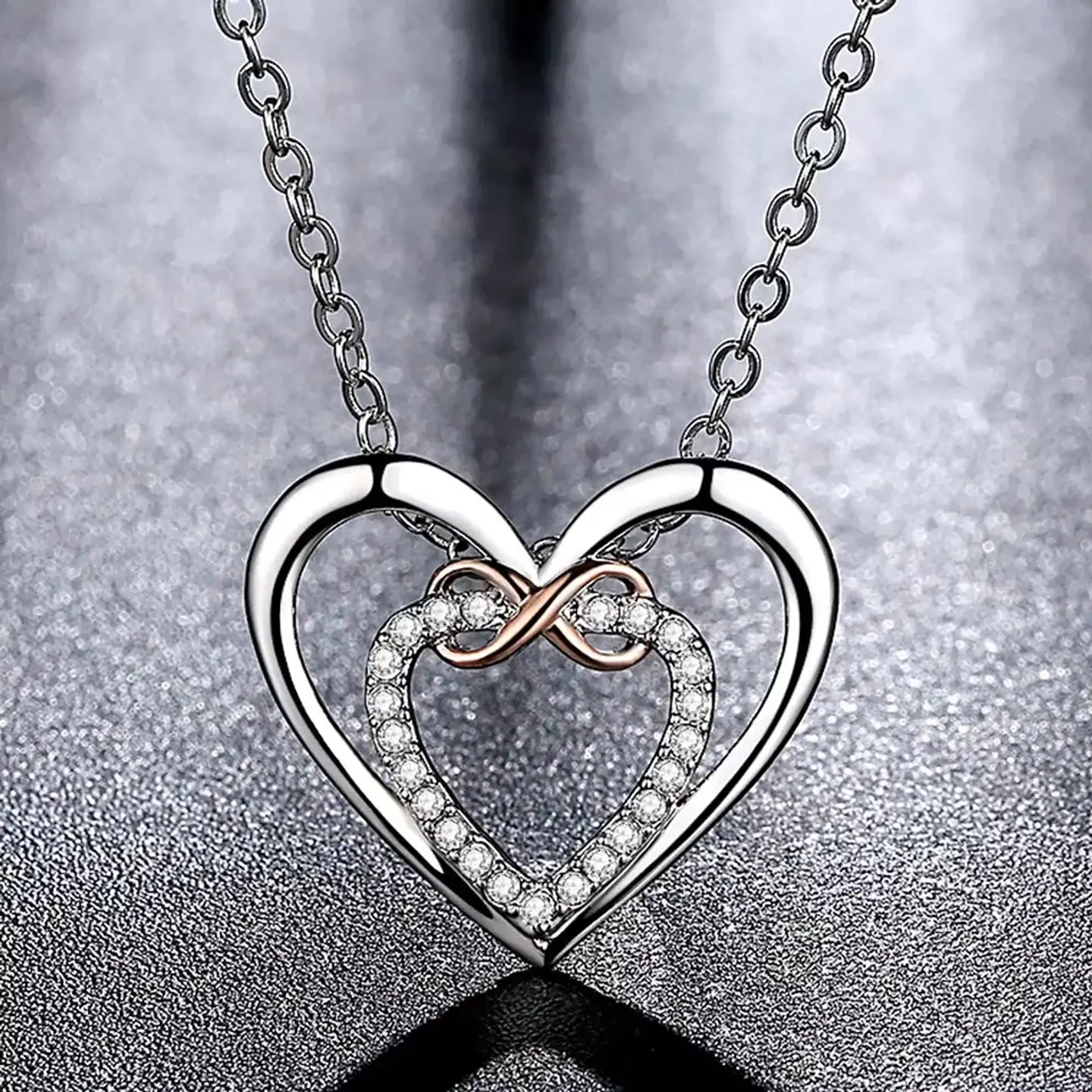 Collar Doble Corazon Infinito Plateado 4