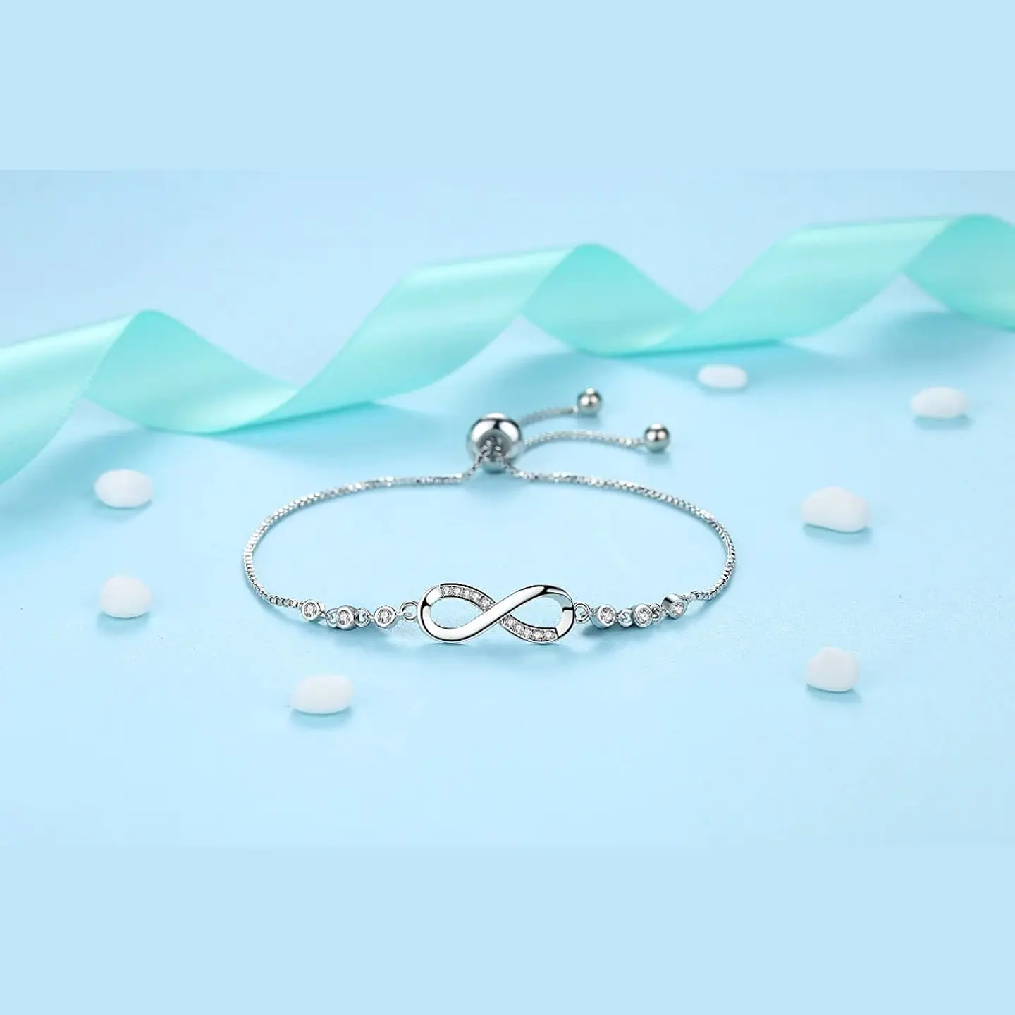 Pulsera Infinito Con Circones Plateada 2