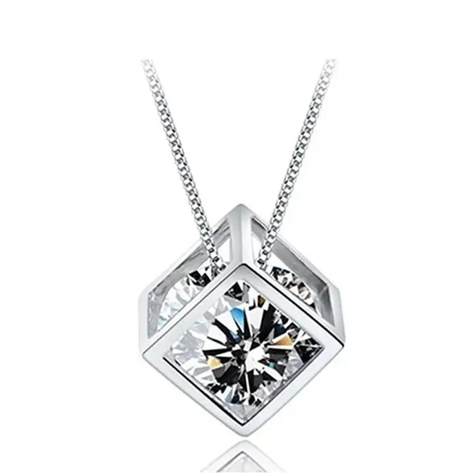 Collar Cubo con Circon Plateado 1