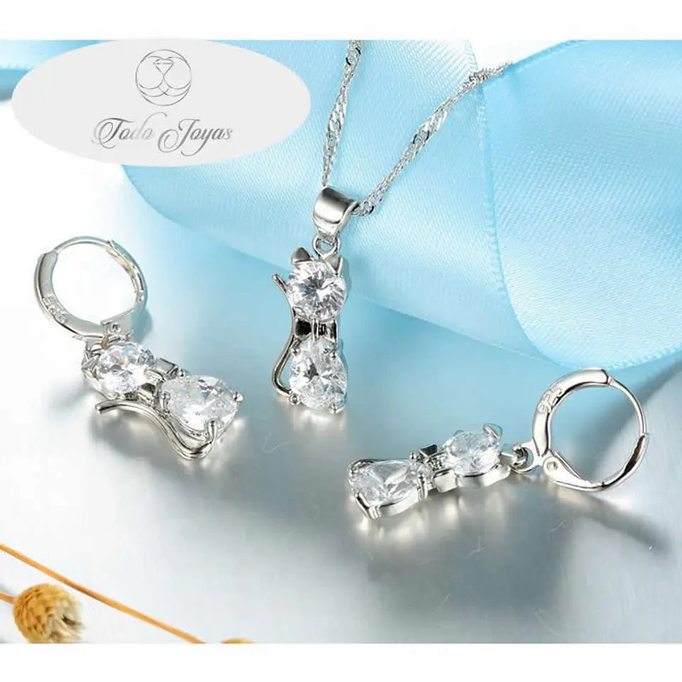 Conjunto Collar Aros Cristal Gato Plateado 2