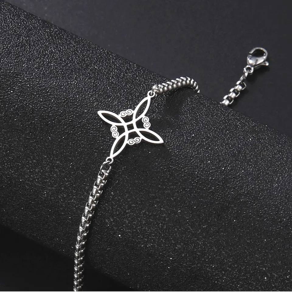 Pulsera Nudo de Bruja Celta Plateada Acero 2