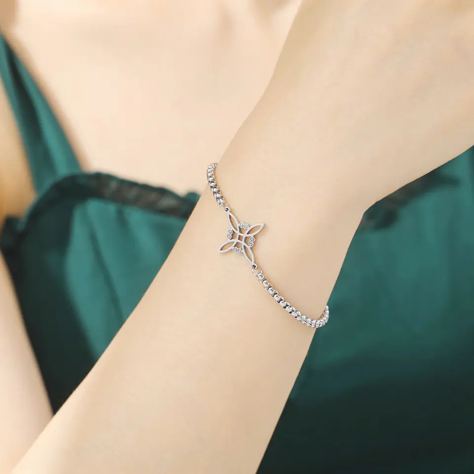 Pulsera Nudo de Bruja Celta Plateada Acero 3
