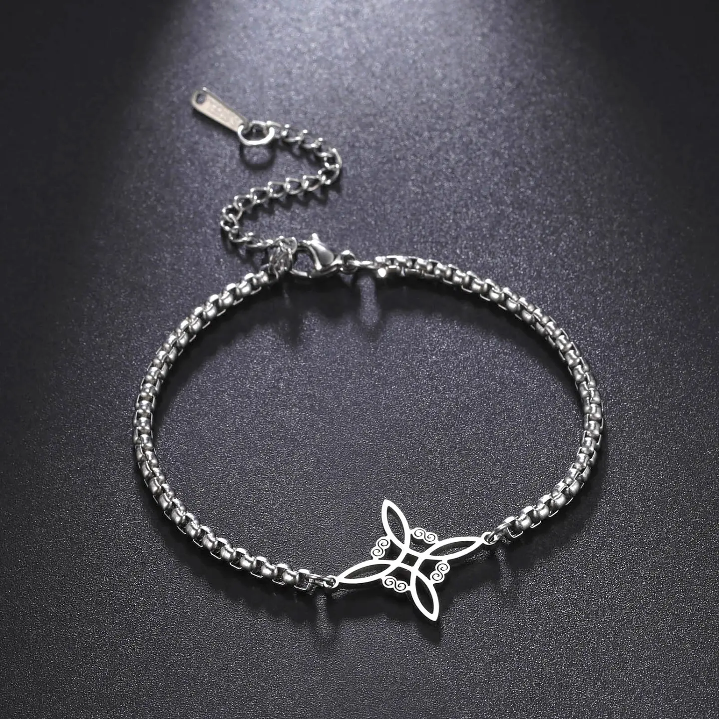 Pulsera Nudo de Bruja Celta Plateada Acero 4