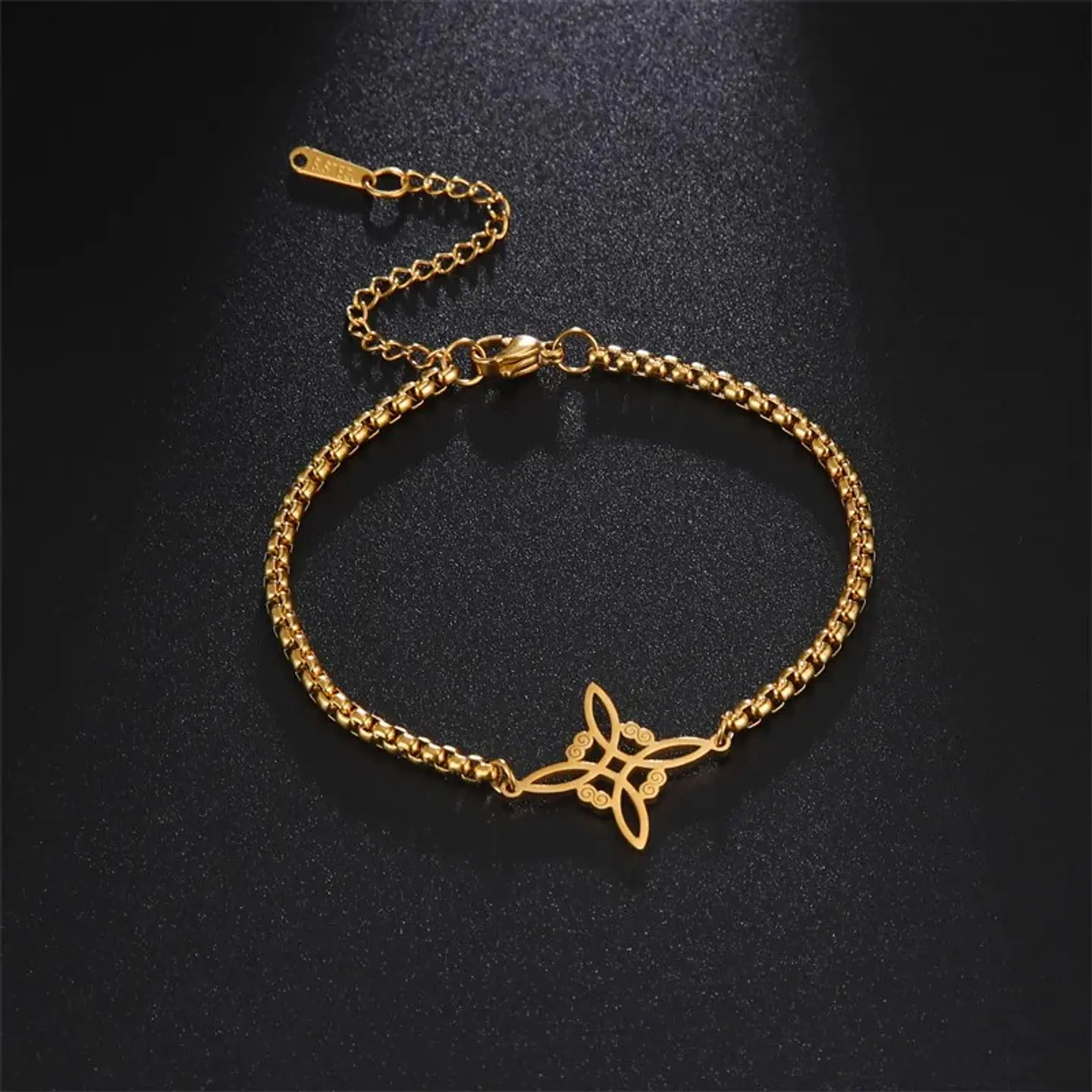 Pulsera Nudo de Bruja Celta Dorada Acero 7