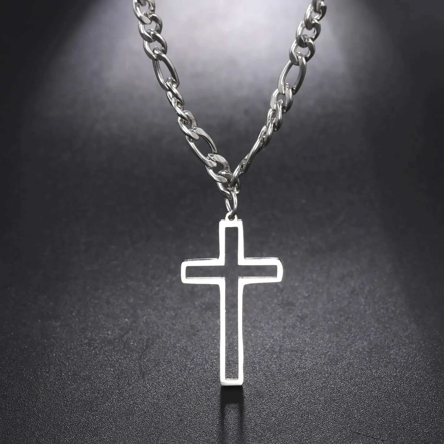 Colgante Collar Cruz Biselada Fígaro Acero Plateado 5