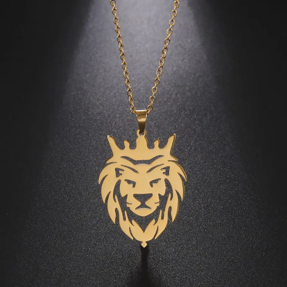 Collar Cabeza Leon Corona King Acero Dorado 6