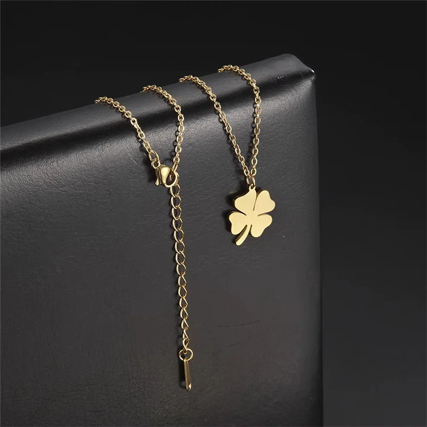 Colgante Collar trébol 4 Hojas 1111 Acero Dorado 5