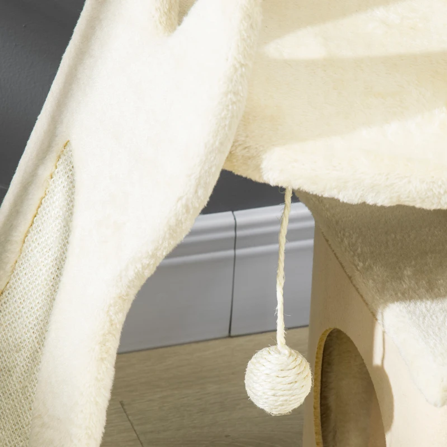 Tree Scratching Table for Cats Tower for Cats with Bed Cave Suspended Ball Sisal Posts and Ramp 60x30x83cm Beige 8