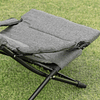 Silla de camping plegable Silla de jardín portátil con cojín acolchado extraíble y reposabrazos Estructura de acero para terraza de playa al aire libre 66x94x79cm Gris