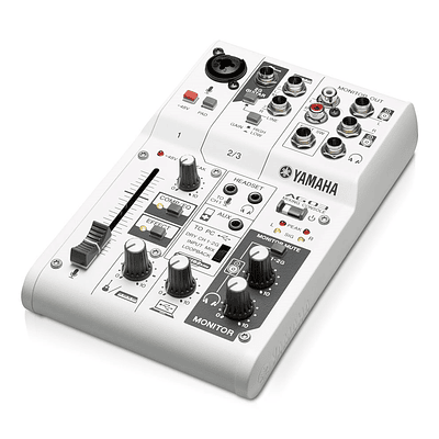 Mixer/Mezclador con Interface Yamaha AG03