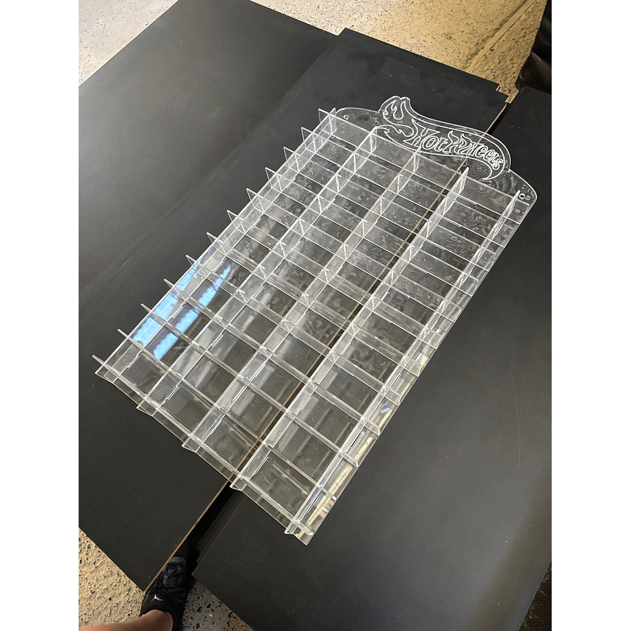 Exhibidor Hot Wheels acrílico 3