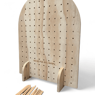 Panel exhibidor perforado