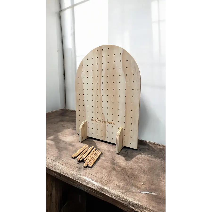 Panel exhibidor perforado 3