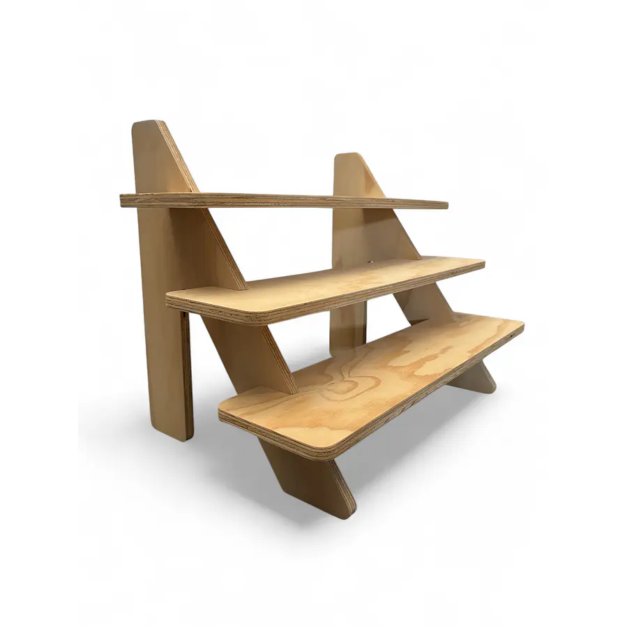 Exhibidor 3 niveles madera 1