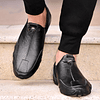 Zapatillas de deporte informales para Hombre, zapatos planos ligeros, cómodos, sin cordones, para exteriores, Color sólido, 2023