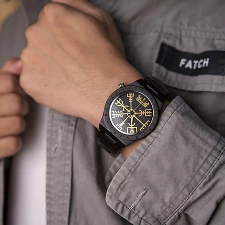 Reloj Vikingo Vegvísir Hombre, Madera De Bambú 2
