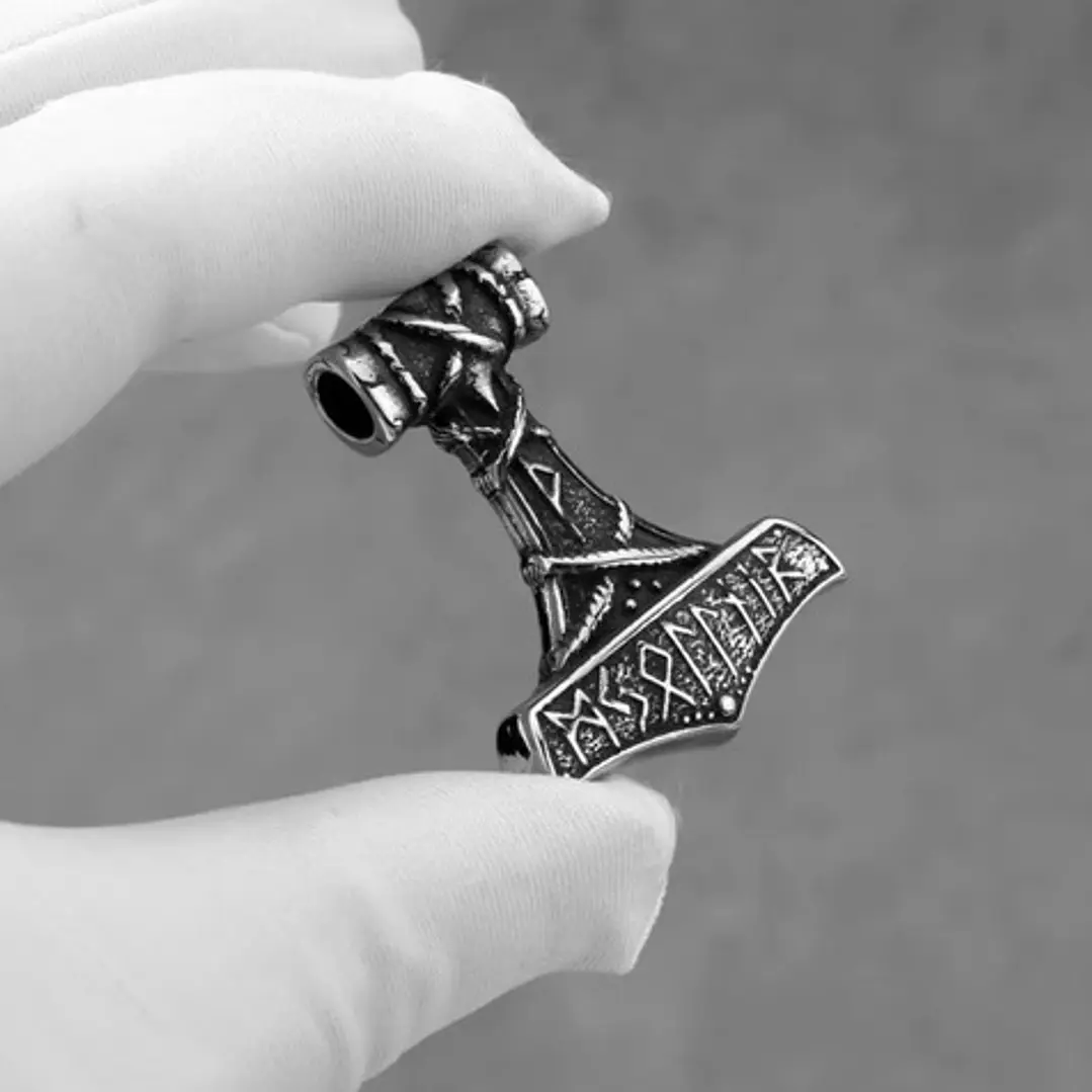 Collar Vikingo Martillo De Thor, Con Runas, Acero Inoxidable 5