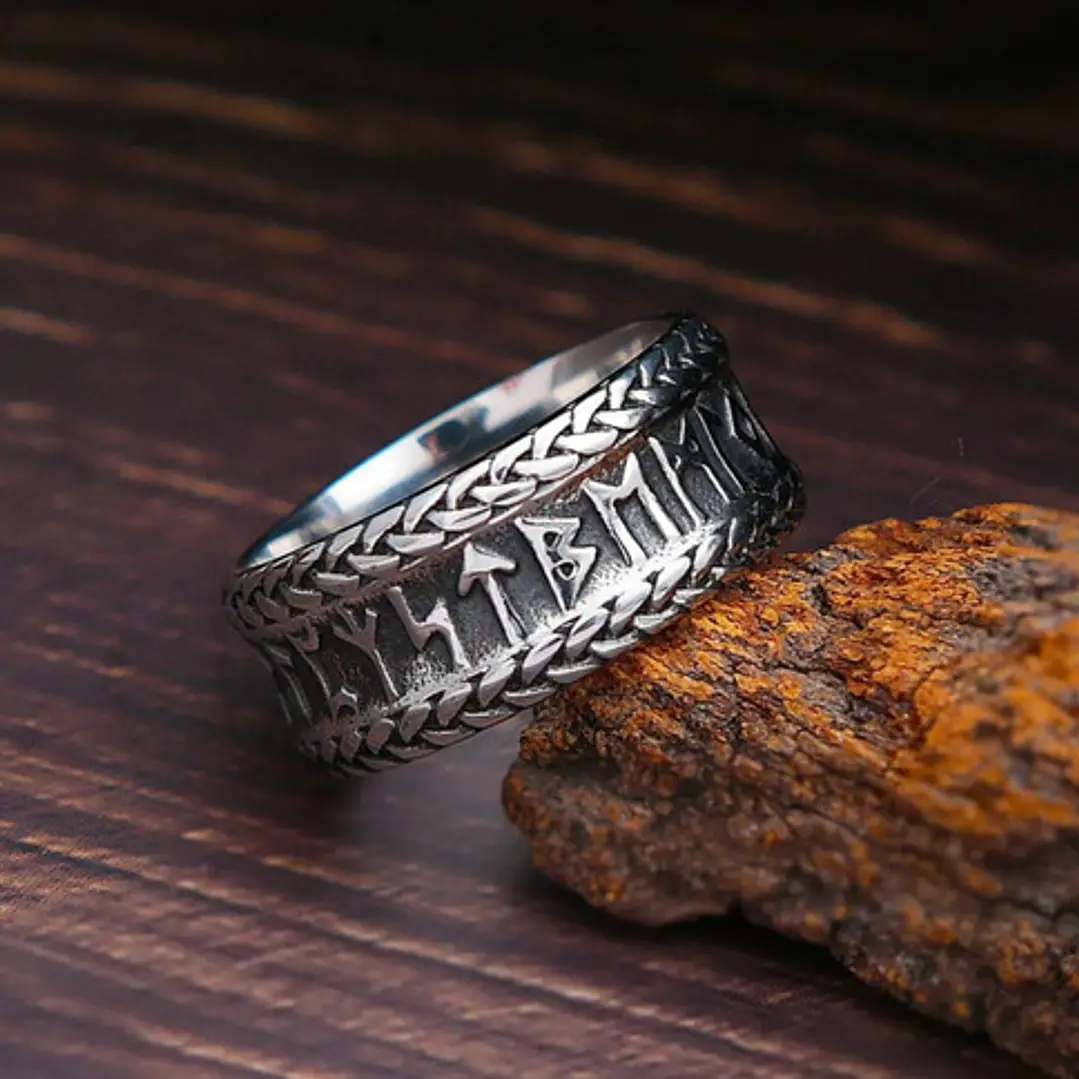 Anillo Vikingo Lagertha Runas, Acero Inoxidable, Unisex 3