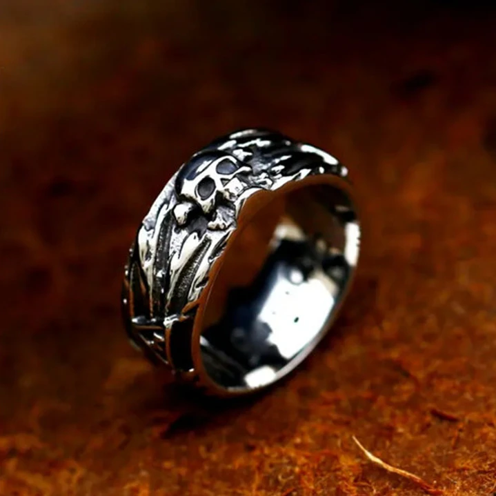 Anillo Calavera Tallada, Acero Inoxidable, Unisex 3