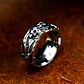 Anillo Calavera Tallada, Acero Inoxidable, Unisex - Miniatura 3