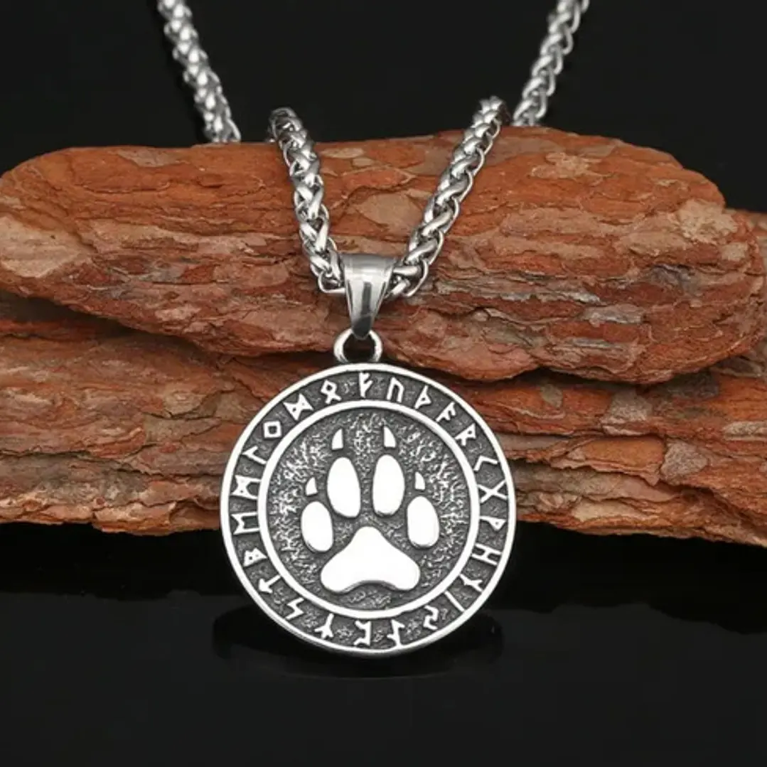 Collar Vikingo Garra De Oso Y Runas, Acero Inoxidable 2