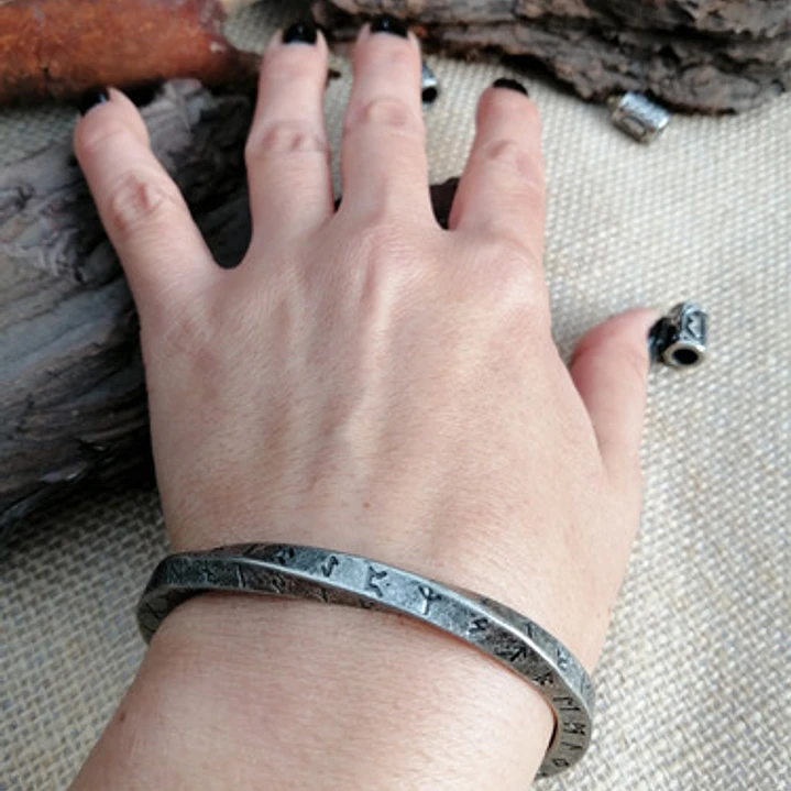 Brazalete Vikingo Runas Nórdicas, Acero Inoxidable Torcido 2