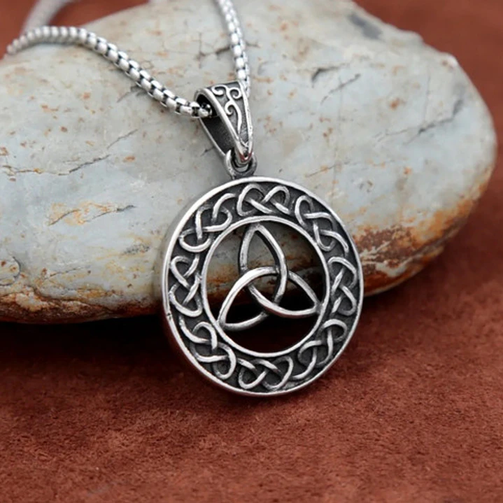 Collar Nudo Celta, Acero Inoxidable, Unisex 3