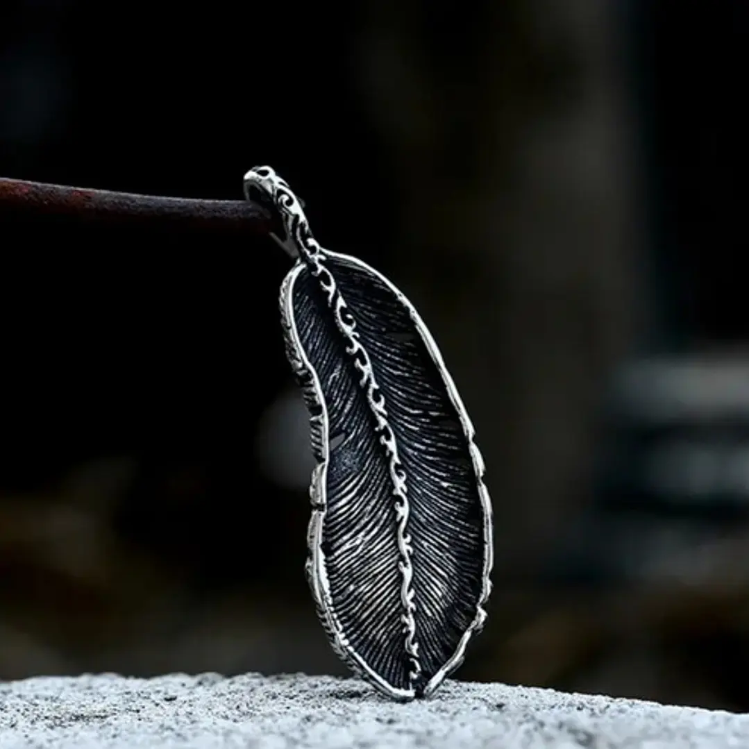 Collar Pluma Con Piedra, Acero Inoxidable, Hombre 5