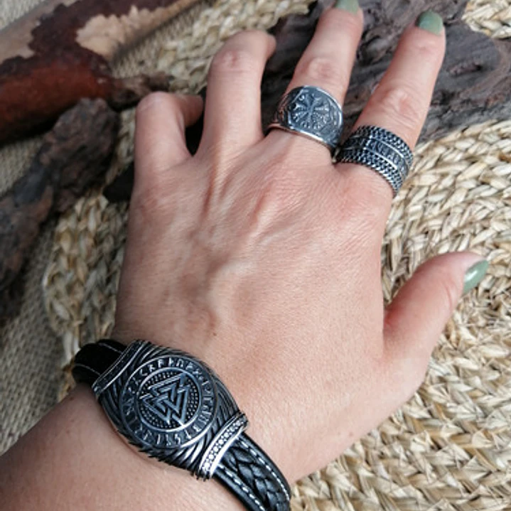 Pulsera Vikinga Valknut, Cuero Vegano Y Cierre Magnético 4