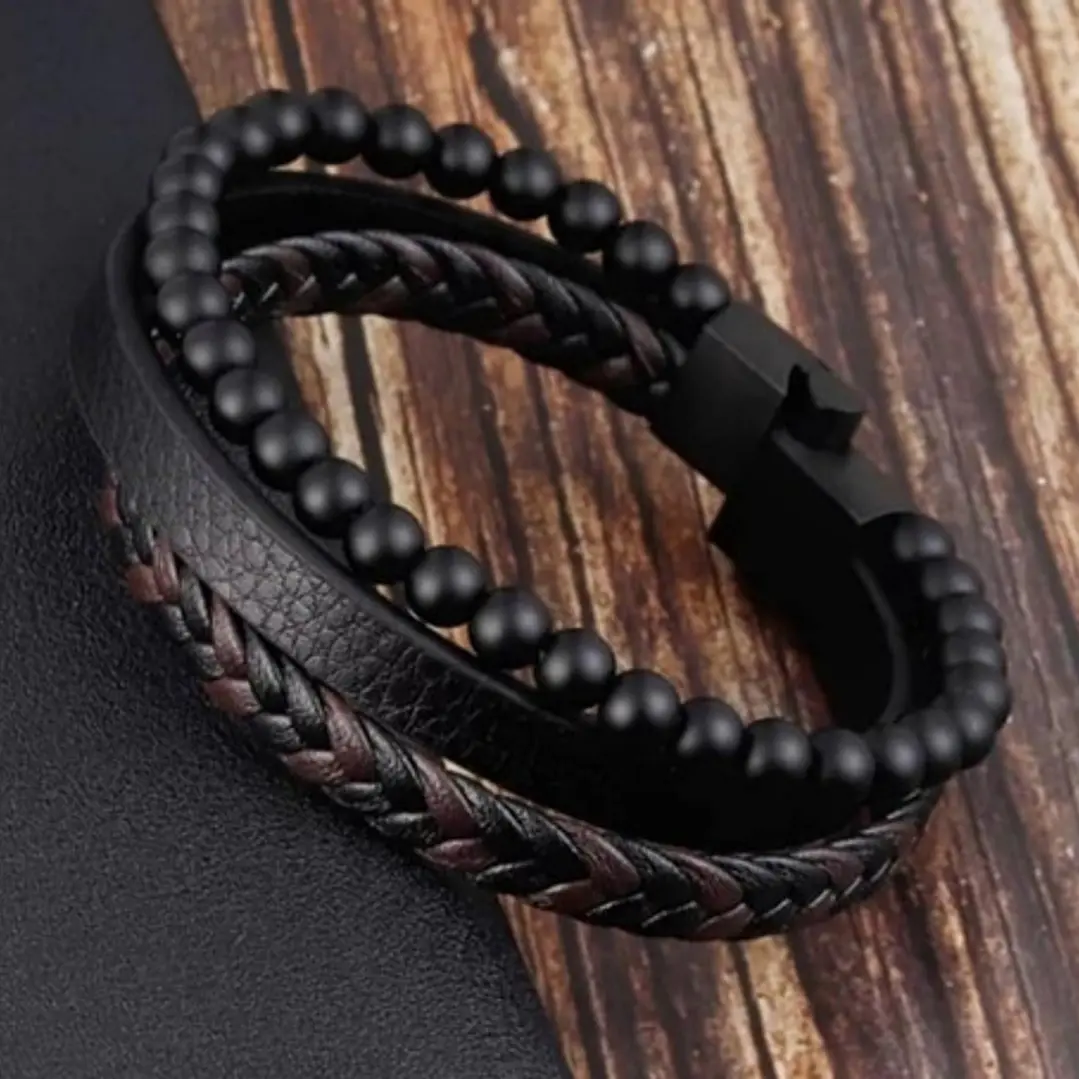 Pulsera Cuero Multicapa, Ónix Opaco, Cierre Magnético 3