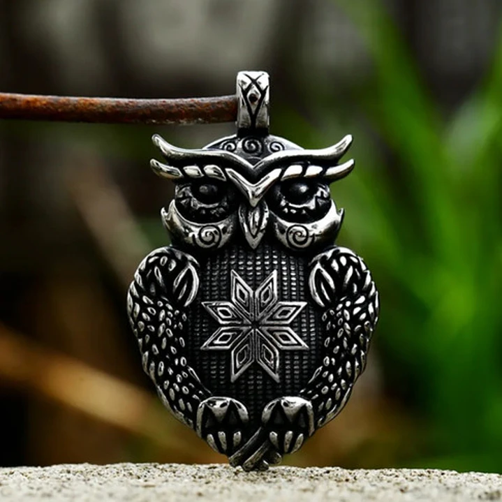 Collar Búho Tallado, Acero Inoxidable, Unisex 2