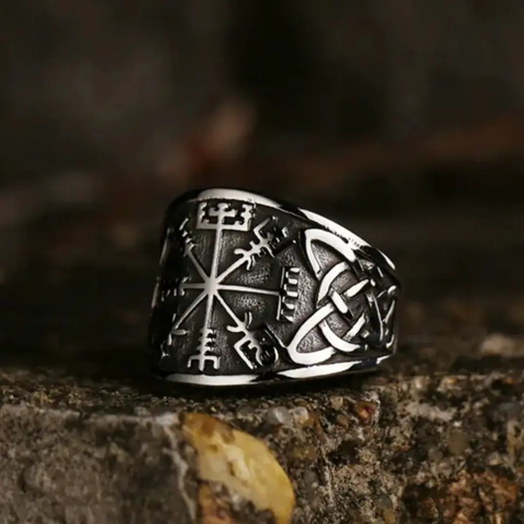 Anillo Acero Inoxidable Vikingo Con Runa Vegvísir, Hombre 4