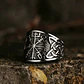 Anillo Acero Inoxidable Vikingo Con Runa Vegvísir, Hombre - Miniatura 4